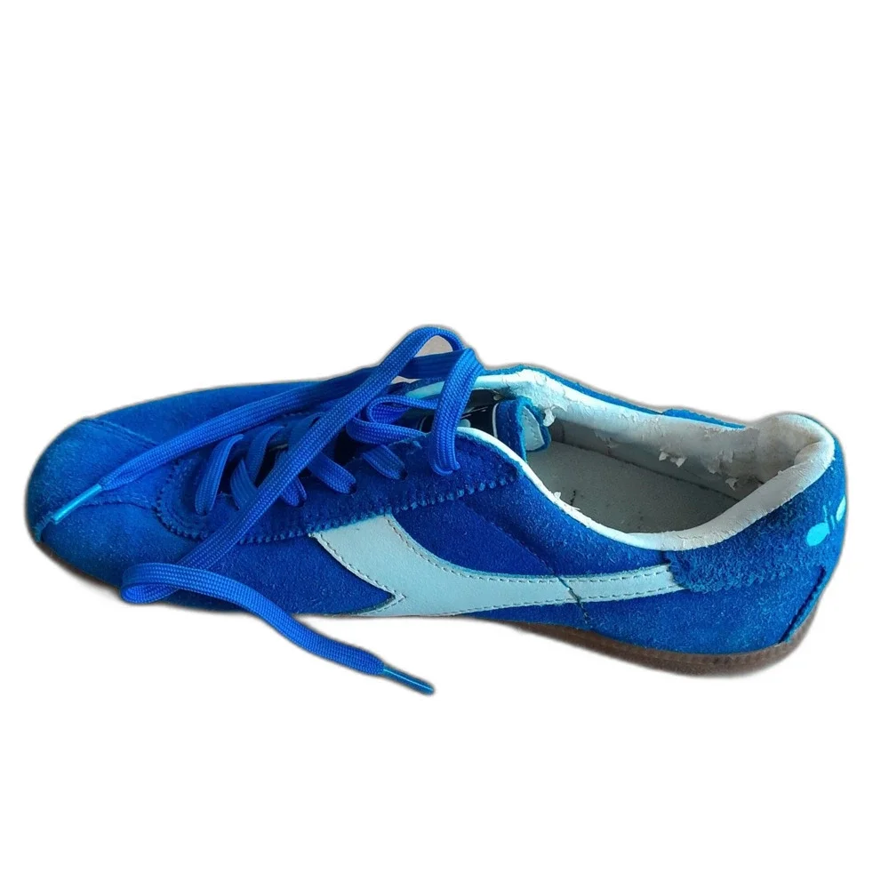Diadora Blue Men’s Soccer Turf Shoes Synthetic Upper Rubber Outsole Size 8